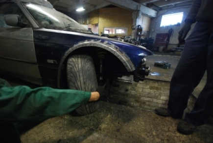 Max rato susukimas, kuris bus isgautas pagaminus kolonele su didesne eiga